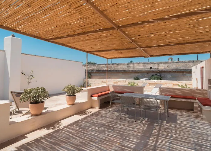 Margherita Apartment & Rooftop By Residence Colibri